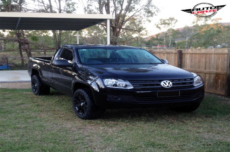 VOLKSWAGEN AMAROK RAPTOR SATIN BLACK